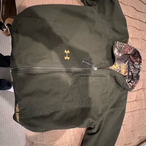 Under Armour Men's Olive Jacket with Camo Interior